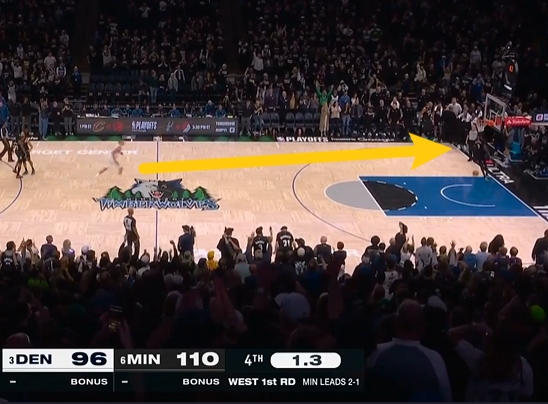 开云体育下载公司-两人均被驱逐！小麦上空篮羞辱 约基奇后场冲过来要说法引大冲突